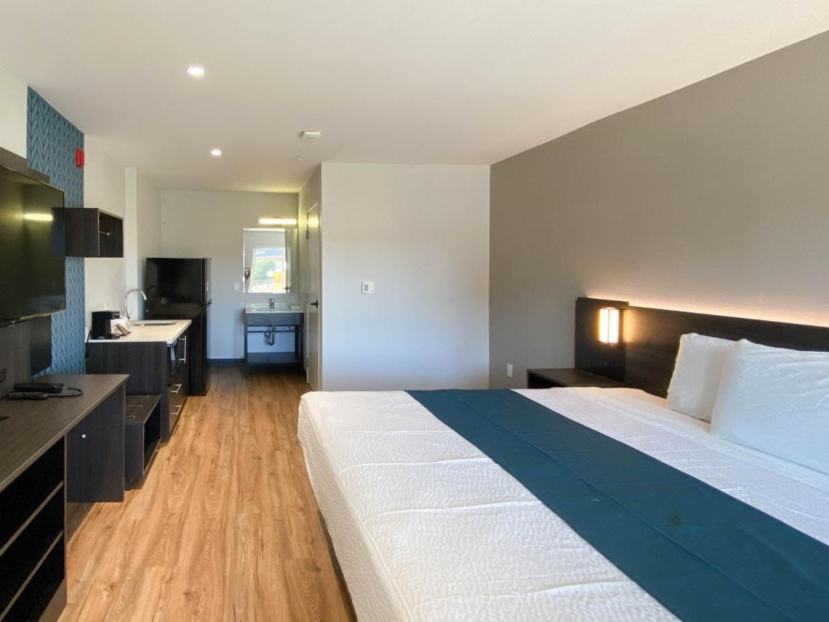 Studio 6 Suites Stockton, Ca Waterfront Extérieur photo