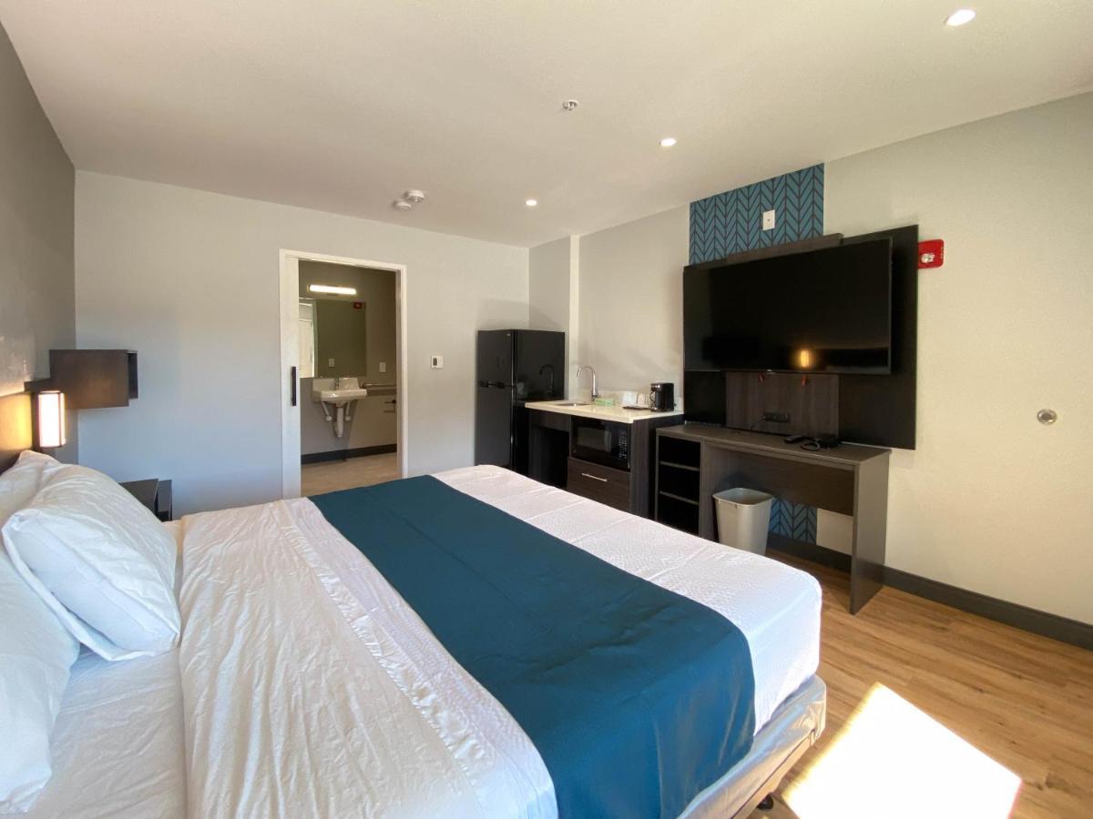 Studio 6 Suites Stockton, Ca Waterfront Extérieur photo