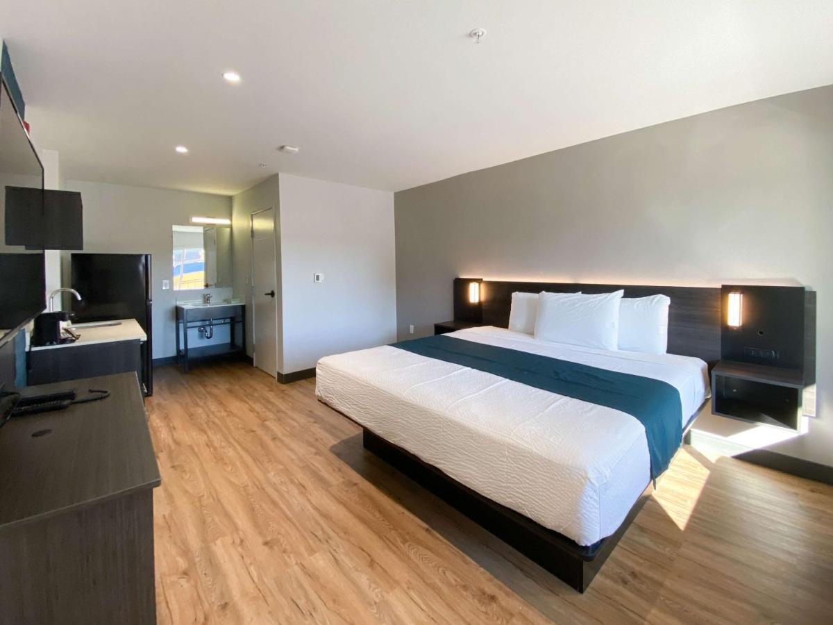 Studio 6 Suites Stockton, Ca Waterfront Extérieur photo